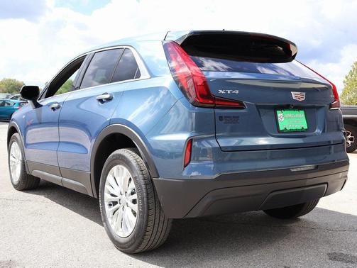 2024 Cadillac XT4 Luxury