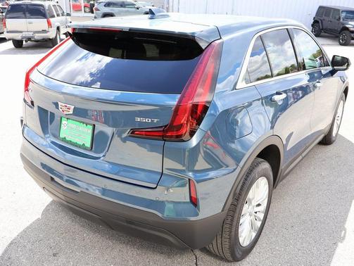2024 Cadillac XT4 Luxury