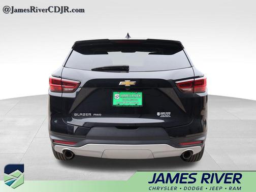 metallic aluminum 2025 Chevrolet Blazer 2LT
