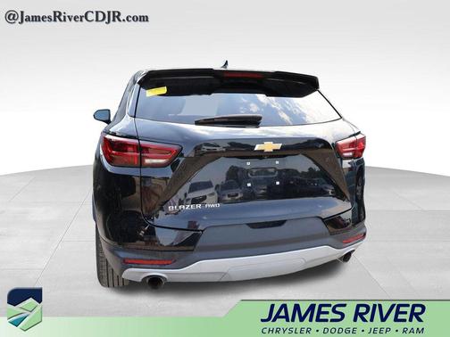 metallic aluminum 2025 Chevrolet Blazer 2LT