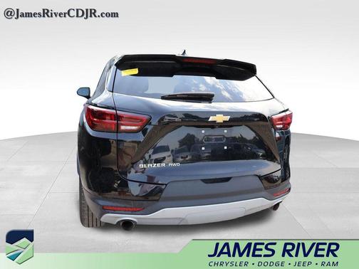 metallic aluminum 2025 Chevrolet Blazer 2LT
