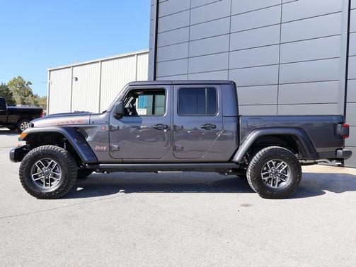 2026 Jeep Gladiator Mojave 4x4