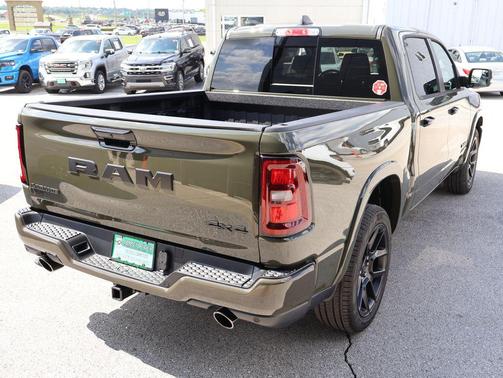 Tank 2026 RAM 1500 Laramie