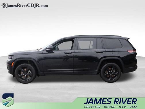 Diamond Black Crystal Pearlcoat 2023 Jeep Grand Cherokee L Altitude