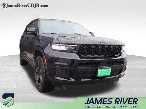 Diamond Black Crystal Pearlcoat 2023 Jeep Grand Cherokee L Altitude