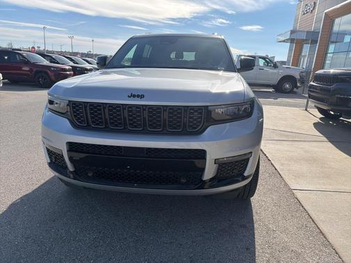 2023 Jeep Grand Cherokee L Summit Reserve