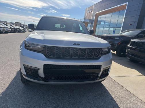 2023 Jeep Grand Cherokee L Summit Reserve