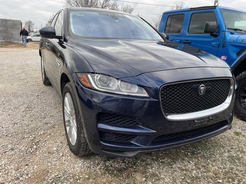 2019 Jaguar F-PACE 25t Premium