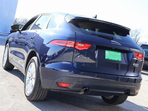 2019 Jaguar F-PACE 25t Premium