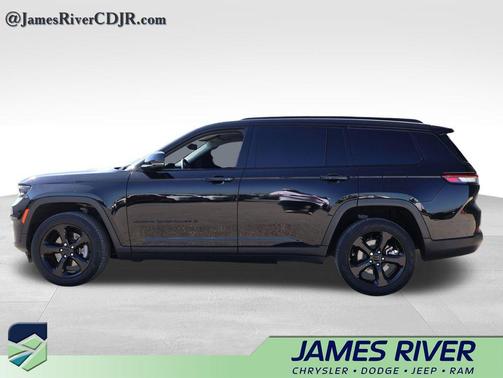 Diamond Black Crystal Pearlcoat 2023 Jeep Grand Cherokee L Limited