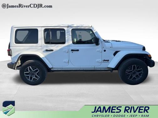 Bright White Clearcoat 2025 Jeep Wrangler 4-Door Sahara 4x4