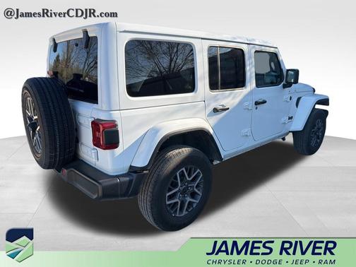 Bright White Clearcoat 2025 Jeep Wrangler 4-Door Sahara 4x4