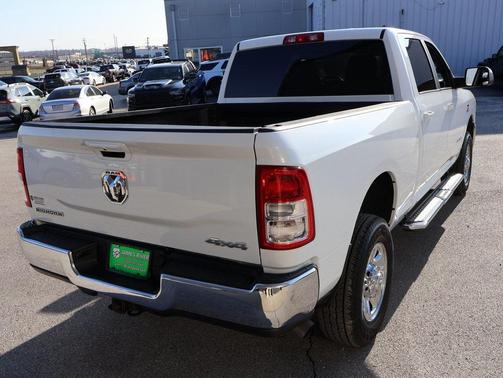 2022 RAM 2500 Big Horn Crew Cab 4x4 6'4' Box