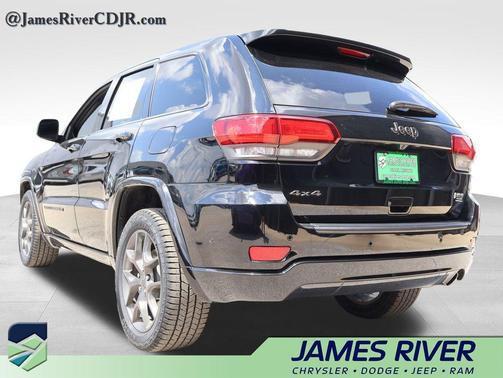 Diamond Black Crystal Pearlcoat 2021 Jeep Grand Cherokee Limited