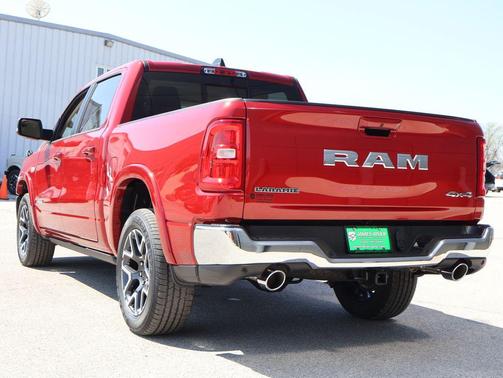 Molten Red Pearlcoat 2026 RAM 1500 Laramie