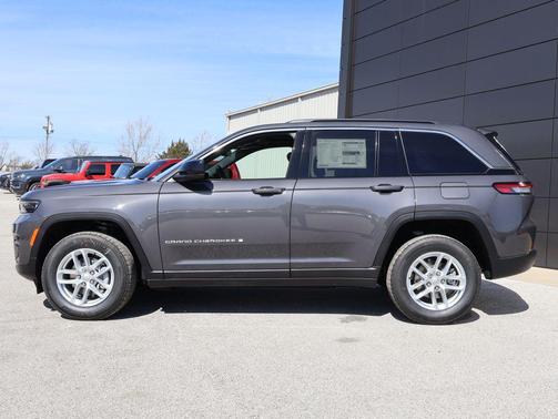 2026 Jeep Grand Cherokee Altitude