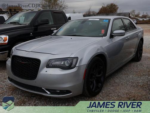 2023 Chrysler 300 S