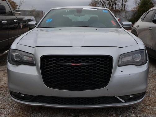 2023 Chrysler 300 S