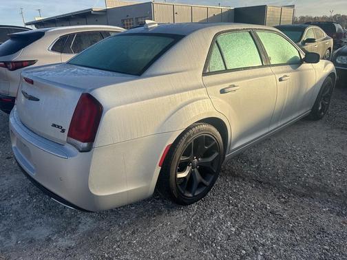 2023 Chrysler 300 S