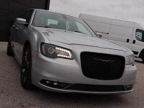 2023 Chrysler 300 S
