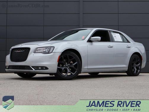2023 Chrysler 300 S