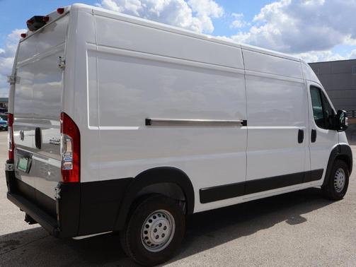 Bright White Clearcoat 2027 RAM ProMaster 2500 Tradesman