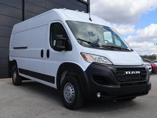 Bright White Clearcoat 2027 RAM ProMaster 2500 Tradesman