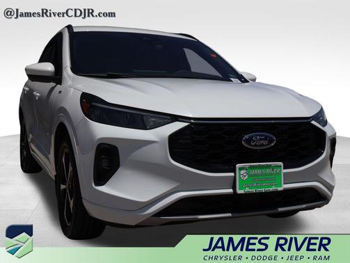 Star White Metallic Tri-Coat 2023 Ford Escape ST-Line Select