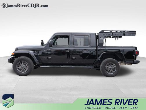 Black Clearcoat 2024 Jeep Gladiator Sport S
