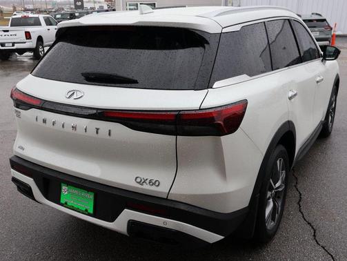 2024 INFINITI QX60 Luxe