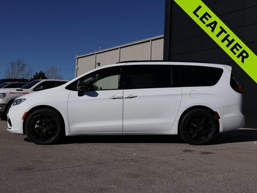 2025 Chrysler Pacifica Limited