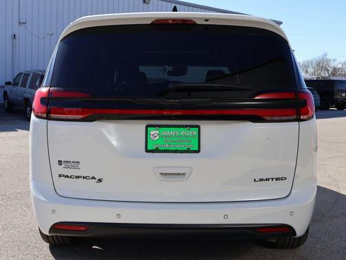2025 Chrysler Pacifica Limited