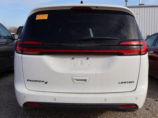 2025 Chrysler Pacifica Limited