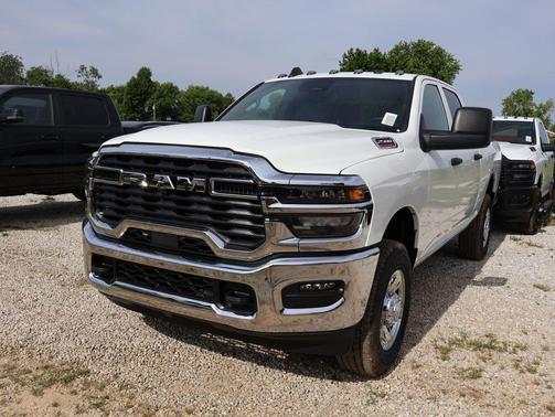 Bright White Clearcoat 2026 RAM 2500 Tradesman Crew Cab 4x4 6'4' Box