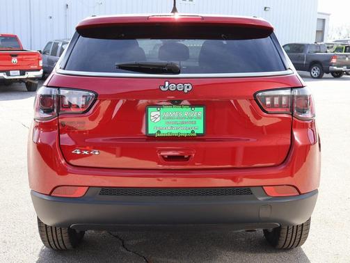 2024 Jeep Compass Sport
