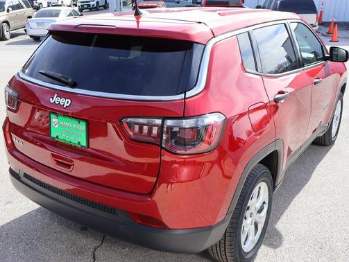2024 Jeep Compass Sport