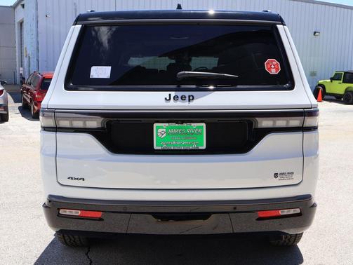 Bright White Clearcoat 2026 Jeep Grand Wagoneer Upland 4x4