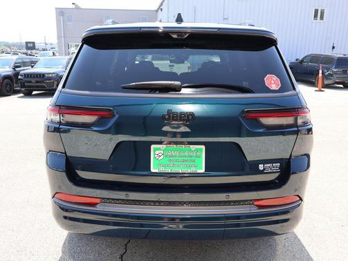 Fathom Blue Pearlcoat 2027 Jeep Grand Cherokee L Limited