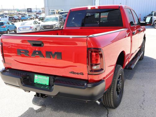 2026 RAM 2500 Tradesman Crew Cab 4x4 6'4' Box