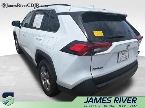 Ice Cap 2025 Toyota RAV4 Hybrid XLE