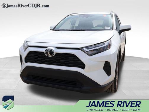 Ice Cap 2025 Toyota RAV4 Hybrid XLE