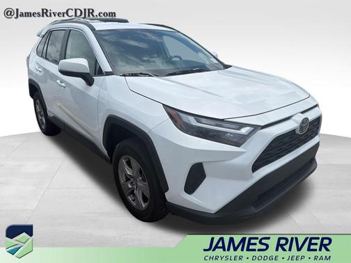 Ice Cap 2025 Toyota RAV4 Hybrid XLE