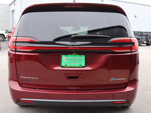 2021 Chrysler Pacifica Hybrid Touring L