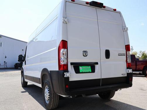 2025 RAM ProMaster 2500 Tradesman