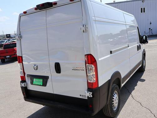 2025 RAM ProMaster 2500 Tradesman
