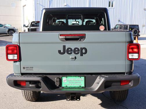 Anvil Clearcoat 2026 Jeep Gladiator Sport