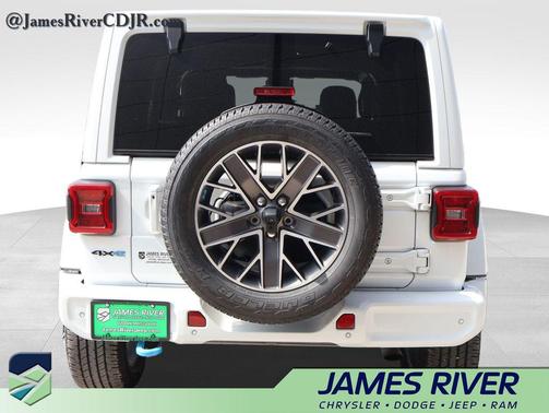 Bright White Clearcoat 2022 Jeep Wrangler Unlimited 4xe Sahara High Altitude