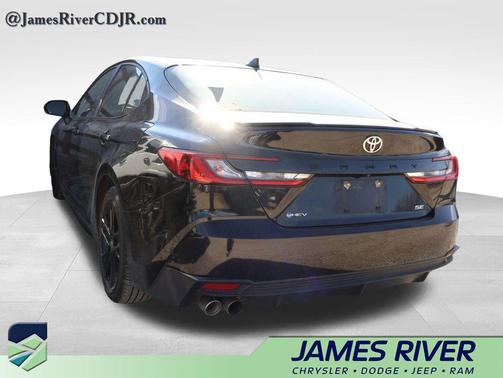 Midnight Black Metallic 2025 Toyota Camry SE