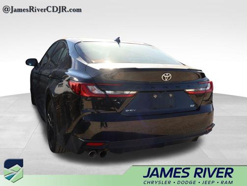 Midnight Black Metallic 2025 Toyota Camry SE