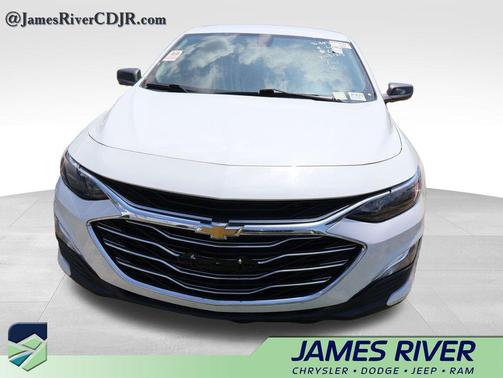Summit White 2022 Chevrolet Malibu 1LS